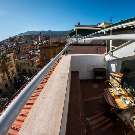 Mansarda Luminosa In Centro A Sanremo Apartment Exterior photo
